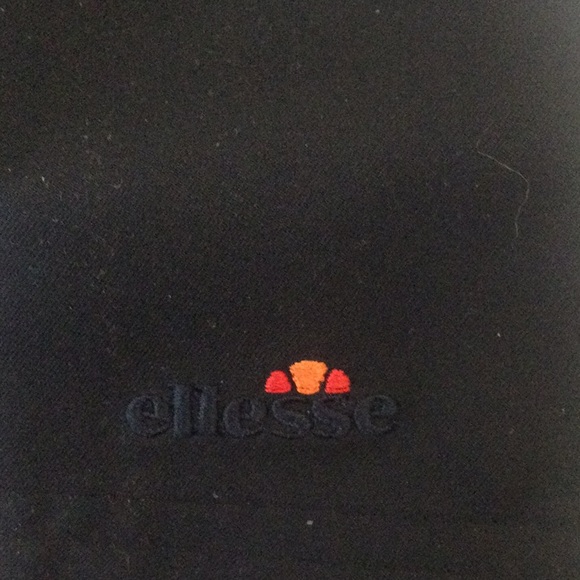 Medium never worn ellesse tennis skirt - Picture 5 of 6